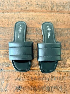 Time and Tru Black Padded Slide Sandals Men’s SZ.10